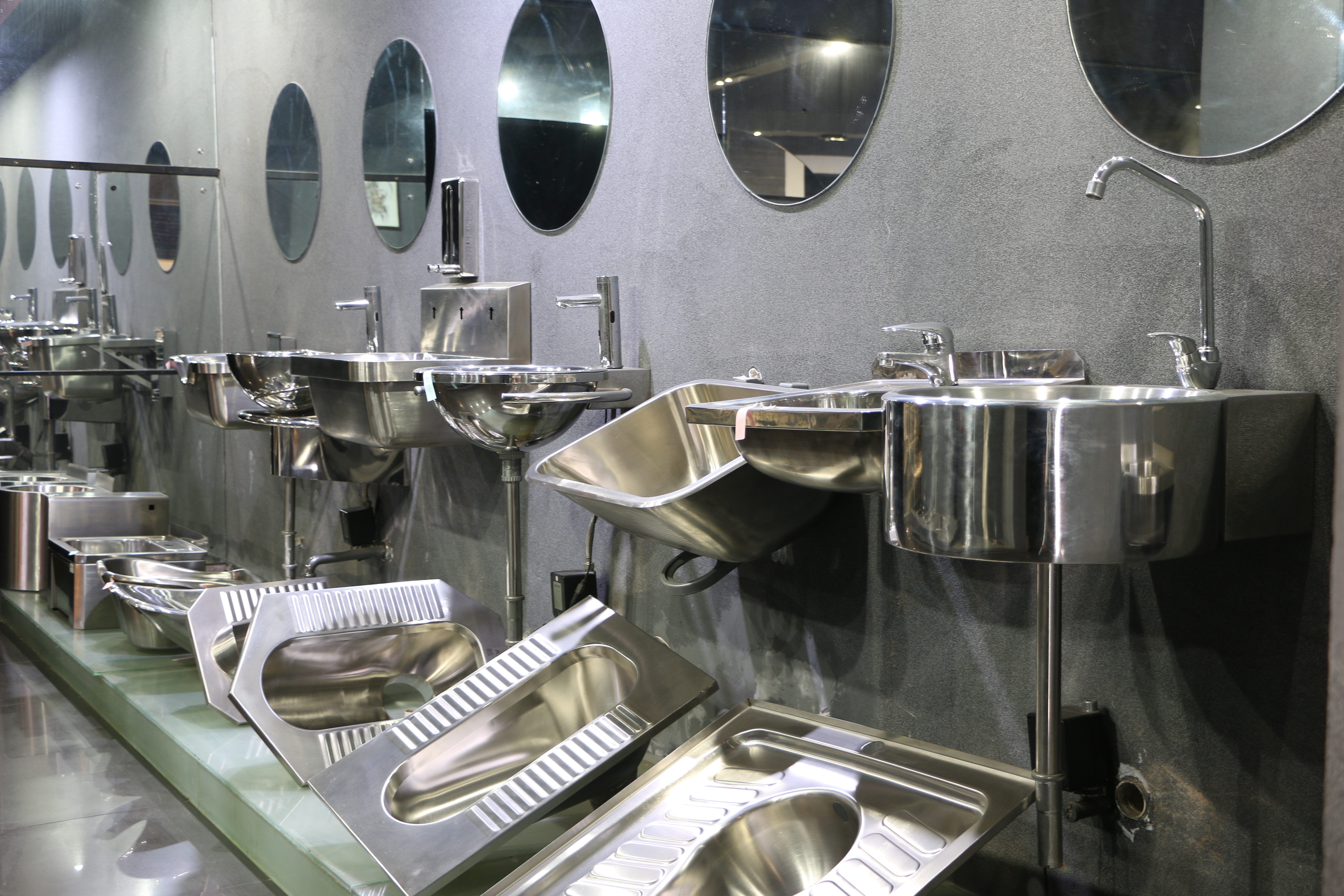 KUGE Reliable Stainless Steel Plumbing Fixtures