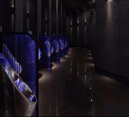 Stainless steel urinal：brings the bar bathroom to a new level