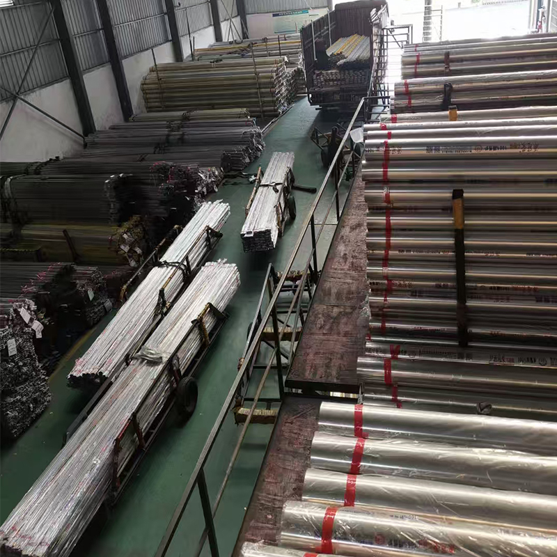 stainless steel pipe material