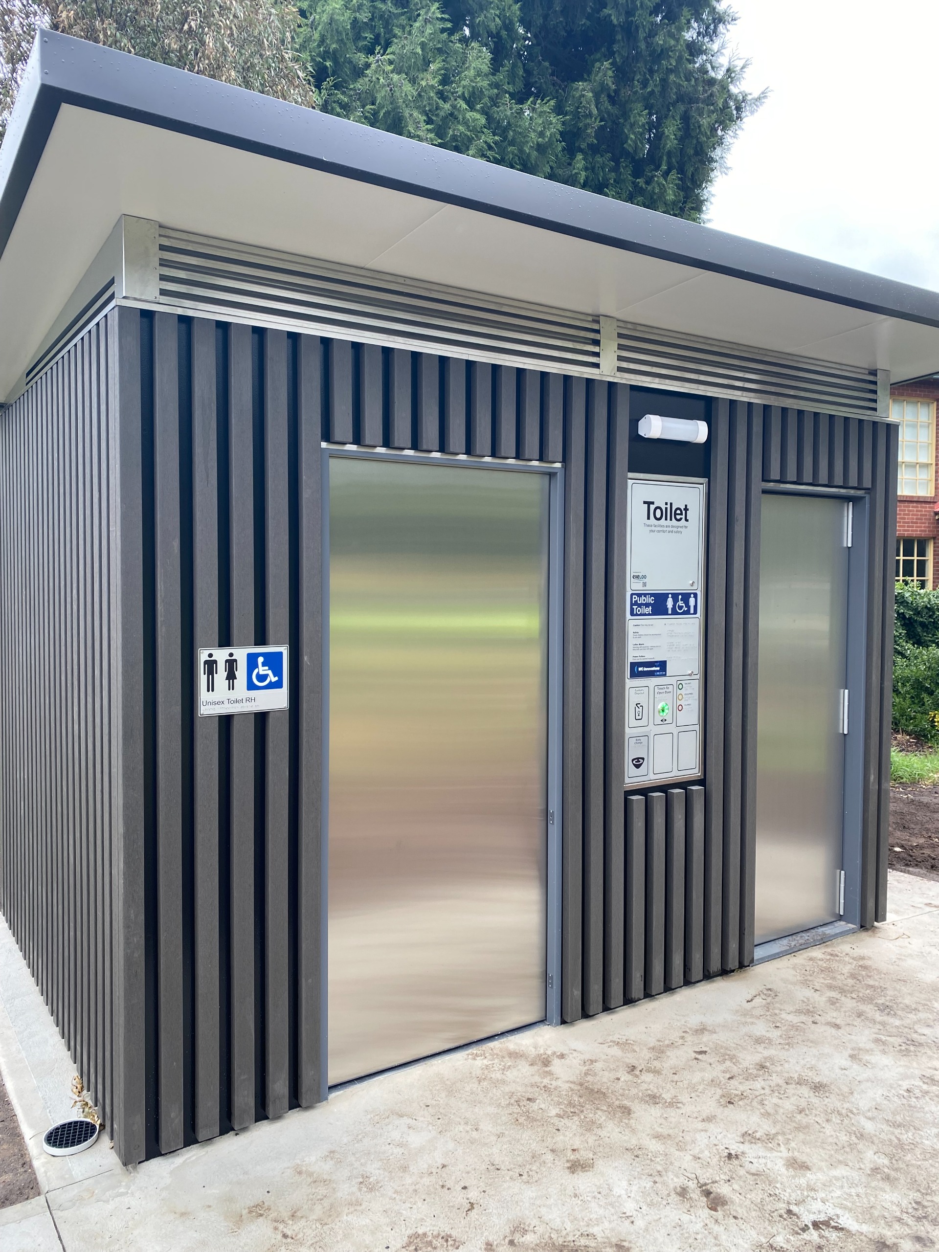 Kuge cutomized council toilet 304 stainless steel public communal wc toilet