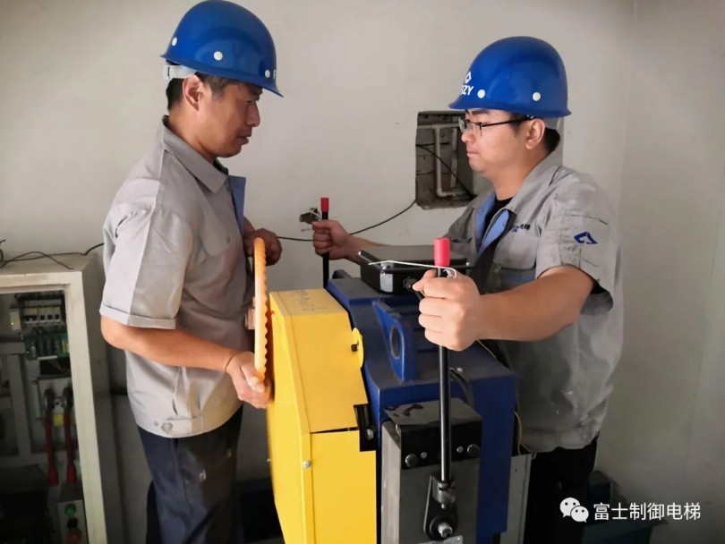 Shandong FUJIZY Elevator Co., Ltd a tenu un exercice de sauvetage