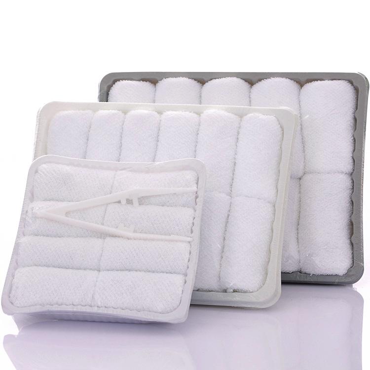 airline refreshing towel