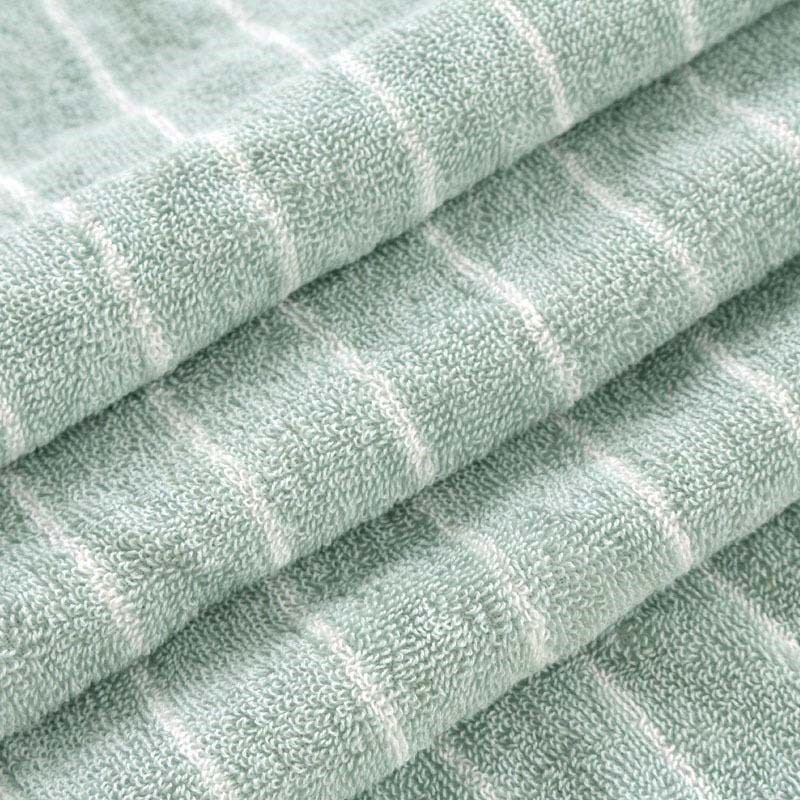 Long Lasting Hotel Striped Pool Towel