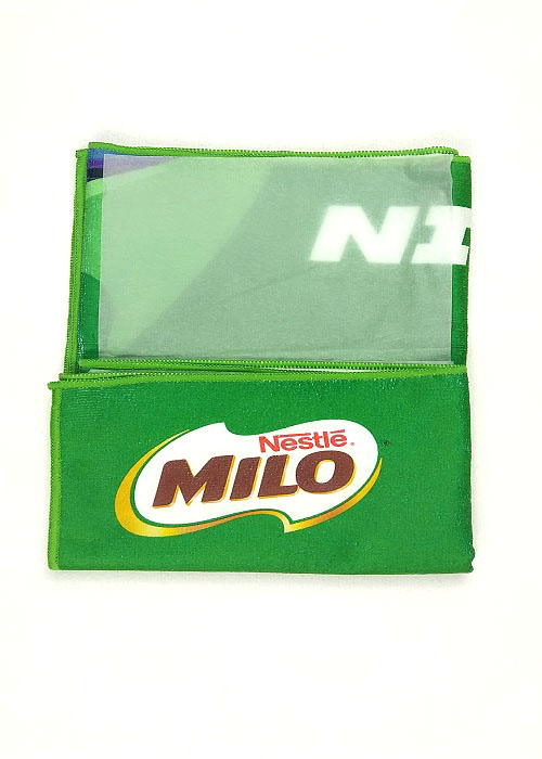 Microfiber towel with heat transfer printing