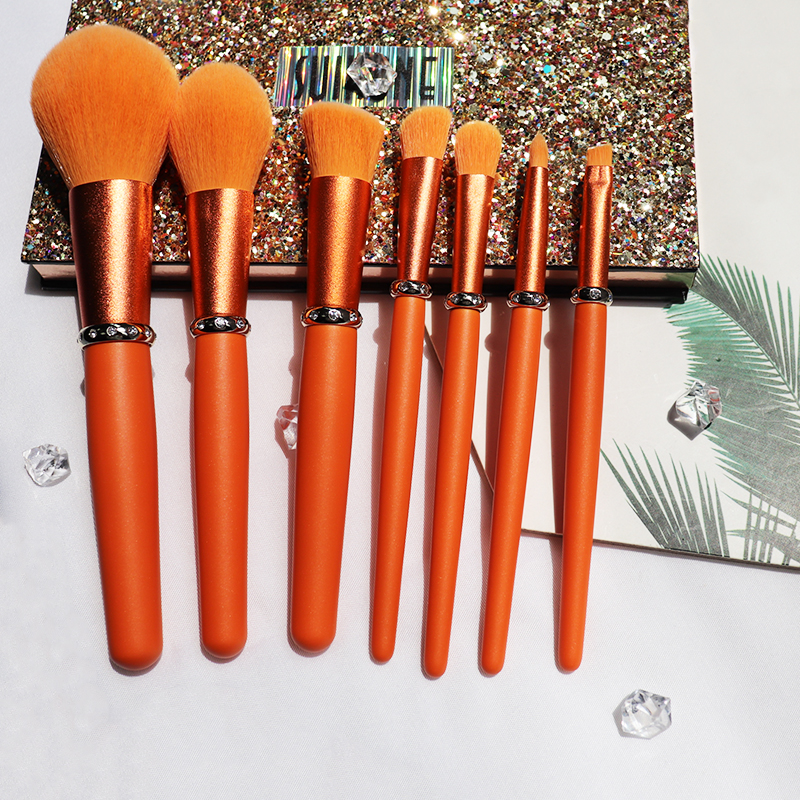 High Quality Face Luxury Private Labe 7 pcs Professional Custom Logo White Eco Friendly Synthetic Hair Diamond Makeup Brush Set