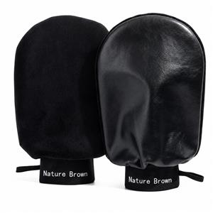 Gants d'eau de bronzage pour appliquer la lotion de bronzage et l'eau de bronzage