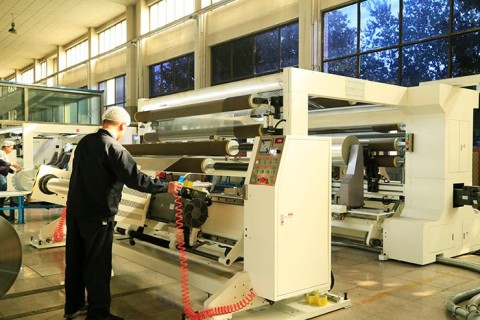 New higher speed web slitter