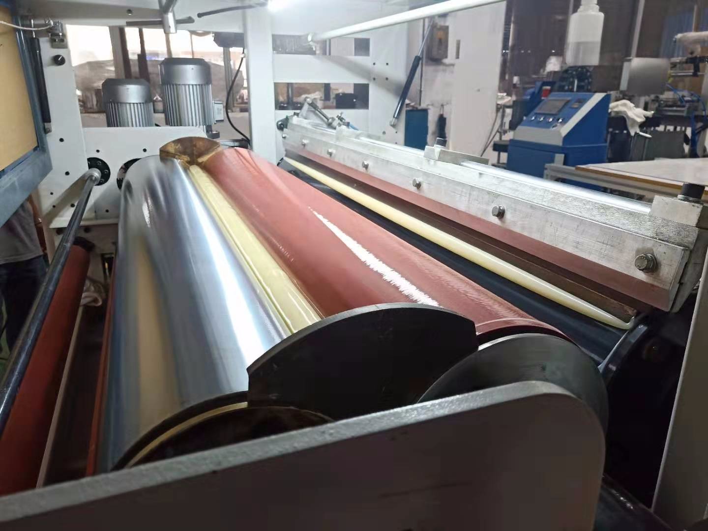 PUR Glue Panel Lamination Line