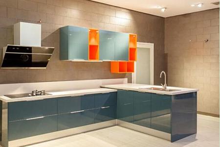 Ang mga pakinabang at disadvantages ng alagang hayop