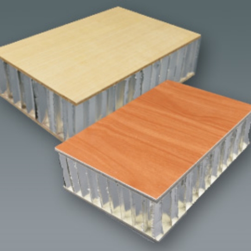 Paano gamitin ang linya ng laminating ng pulot-pukyutan upang pindutin ang mga panel ng pinto ng pulot-pukyutan