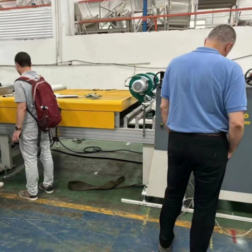 「HESSAN 1400B PUR Flat lamination machine 」 Customer to factory acceptance