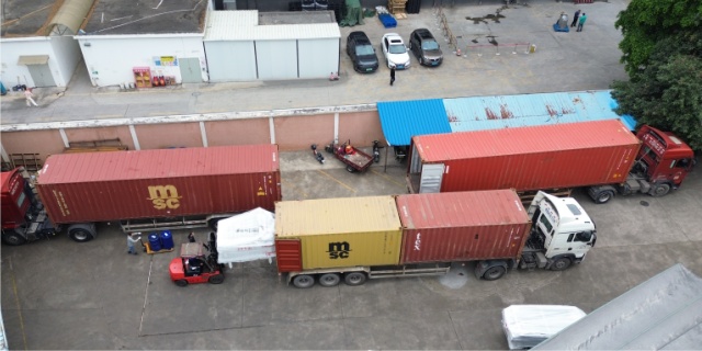 Cảm ơn Morocco! Kỷ niệm việc giao thành công 3 container máy cán màng PUR