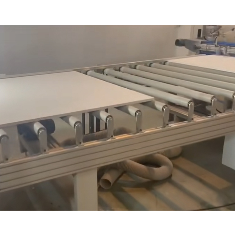 Multi-Industry Powered Conveyor Roller Table – Custom Lengths & Rubber-Coated Rollers