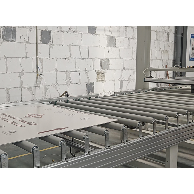 Multi-Industry Powered Conveyor Roller Table – Custom Lengths & Rubber-Coated Rollers