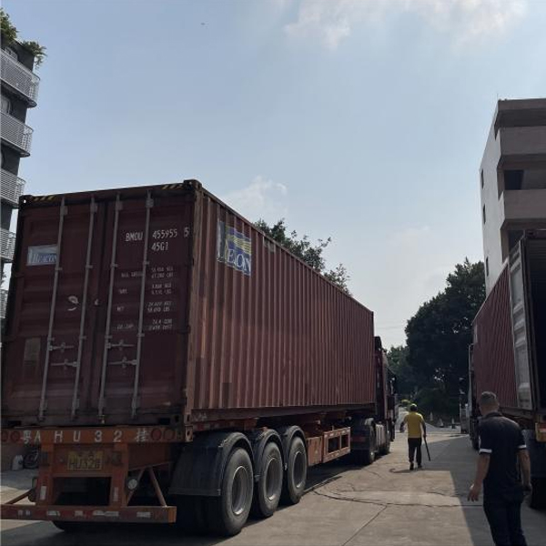 عزیمت به ایالات متحده آمریکا