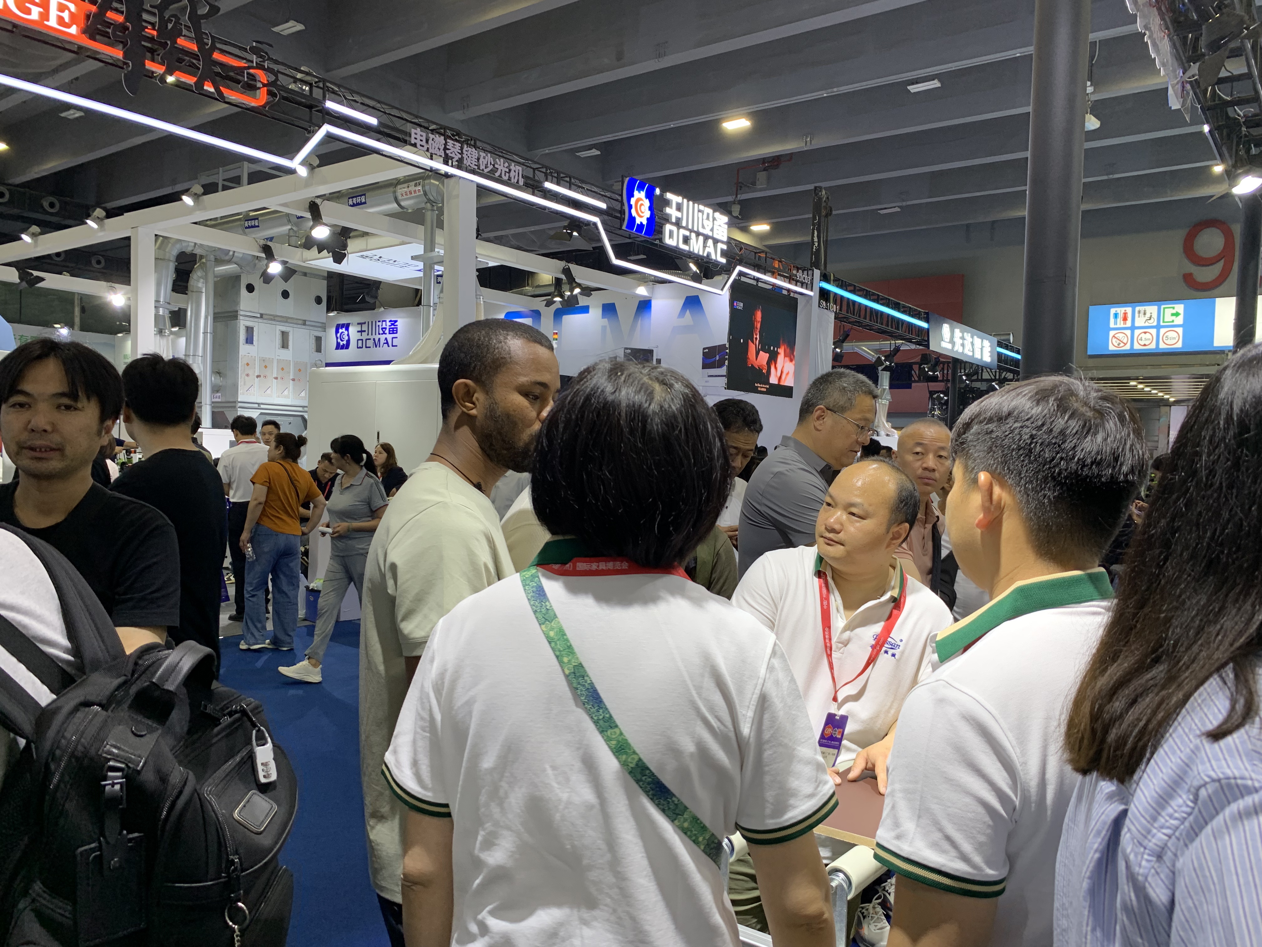 Pur laminating machine