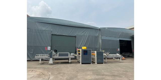 آلة التغليف والتصفيح المسطح: دليل شامل لمصنعي الأثاث في عام 2026