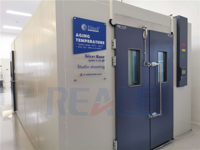 Indonesian customer is satisfied with the walk-in constant temperature and humidity chamber
