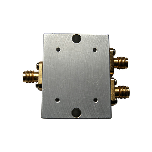 Combineur 824-960 et 1700-2500 MHz
