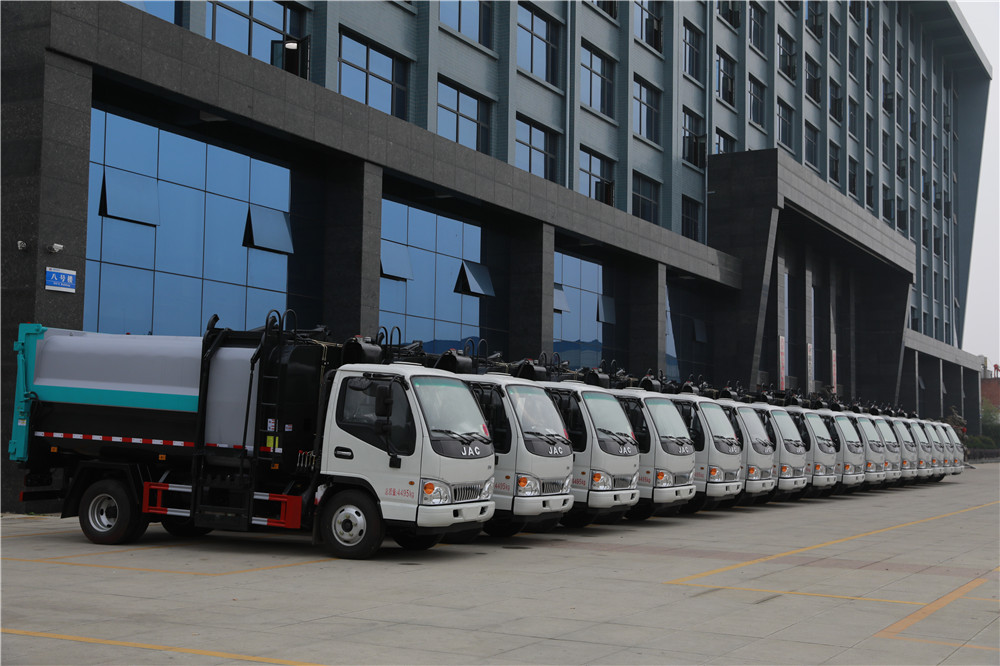 dongfeng side load garbage truck