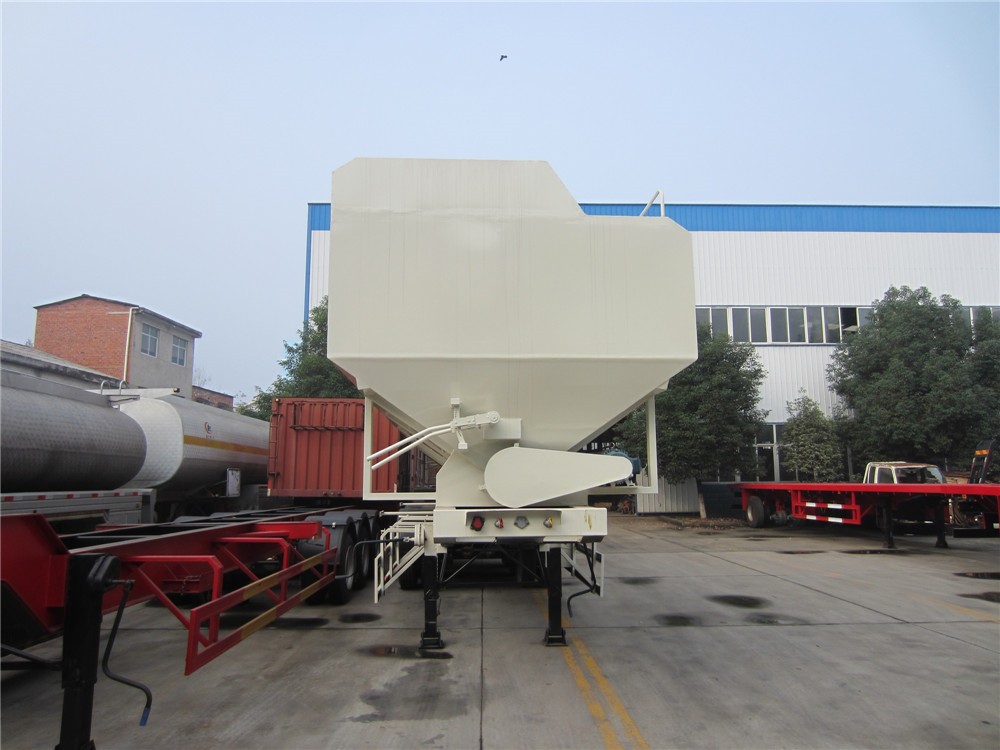 Китай 55 Cbm Bulk Feed Cargo Trailer, производитель
