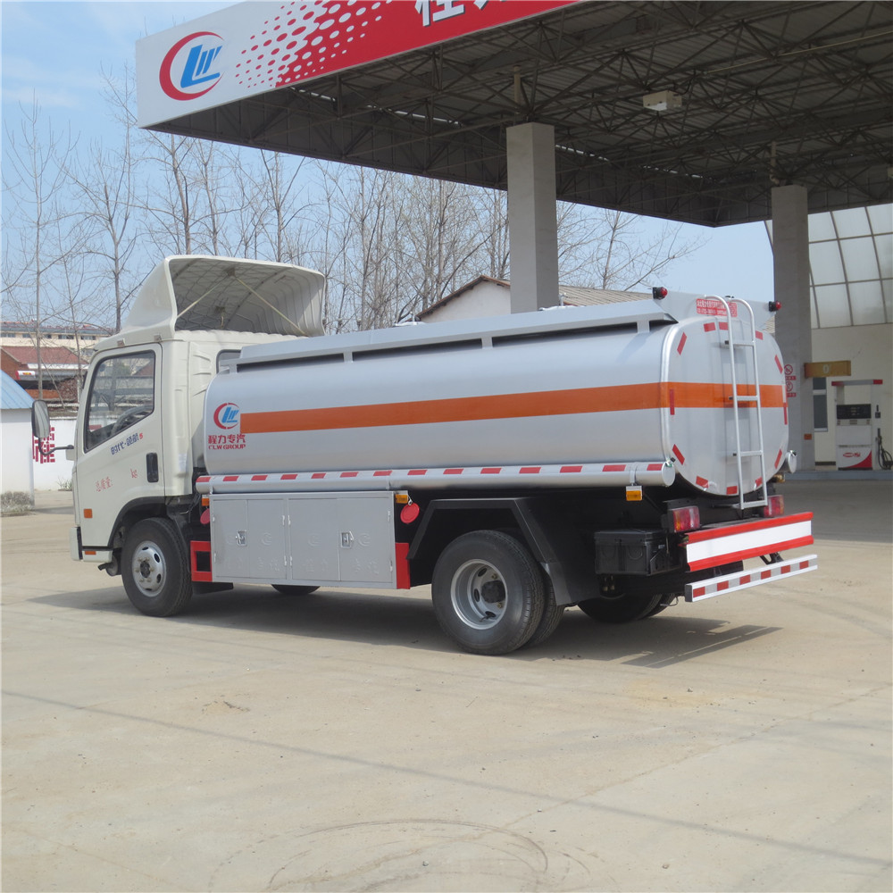 camión cisterna de combustible forland