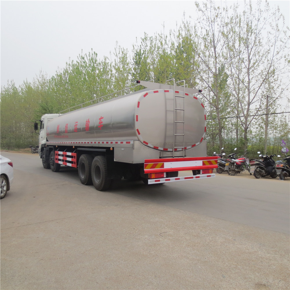 30 सीबीएम दूध टैंकर ट्रक