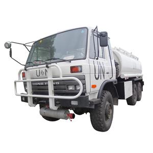 Camión cisterna de combustible Dongfeng 6 * 6