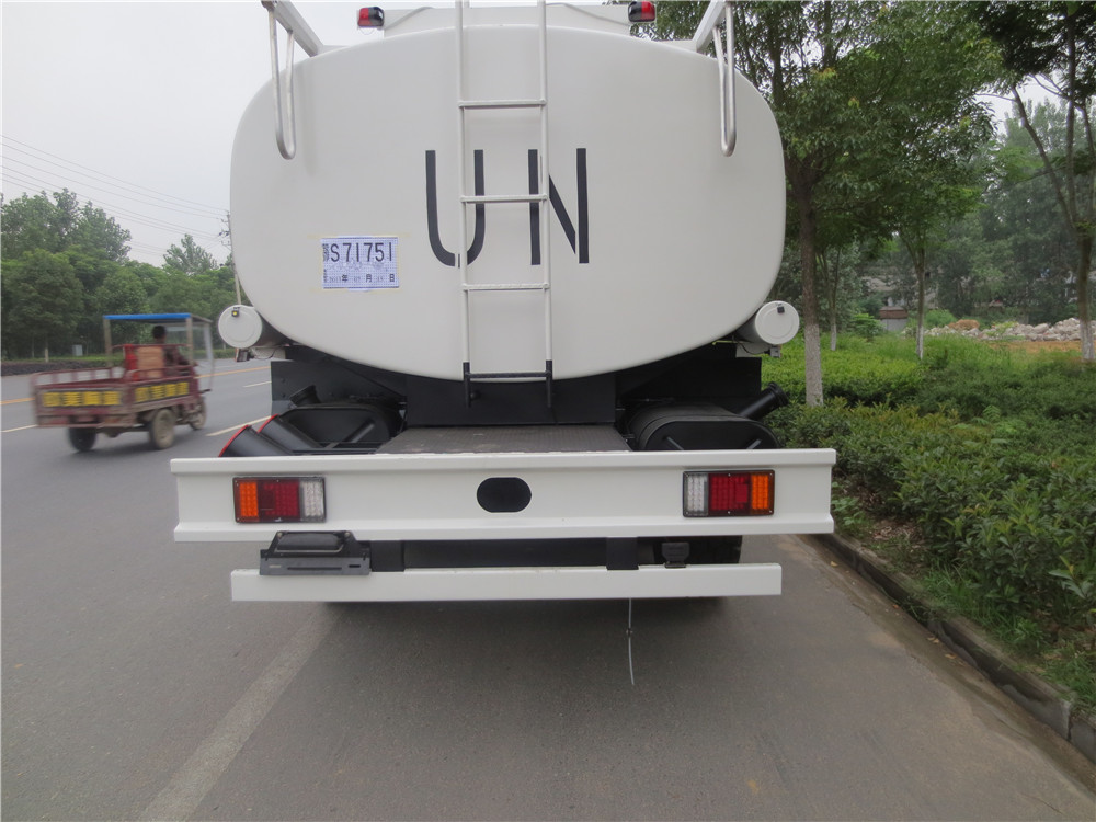 dongfeng 6 * 6 fuel tank truck