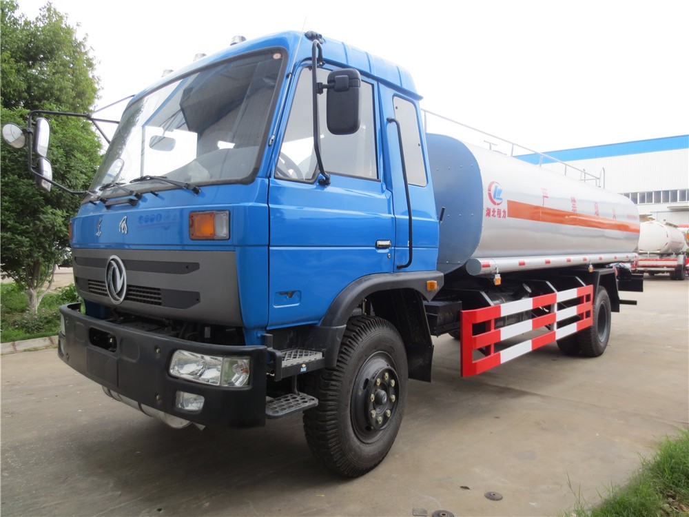 Dongfeng 6 Wheel Mobile Fuel Dispenser Truck