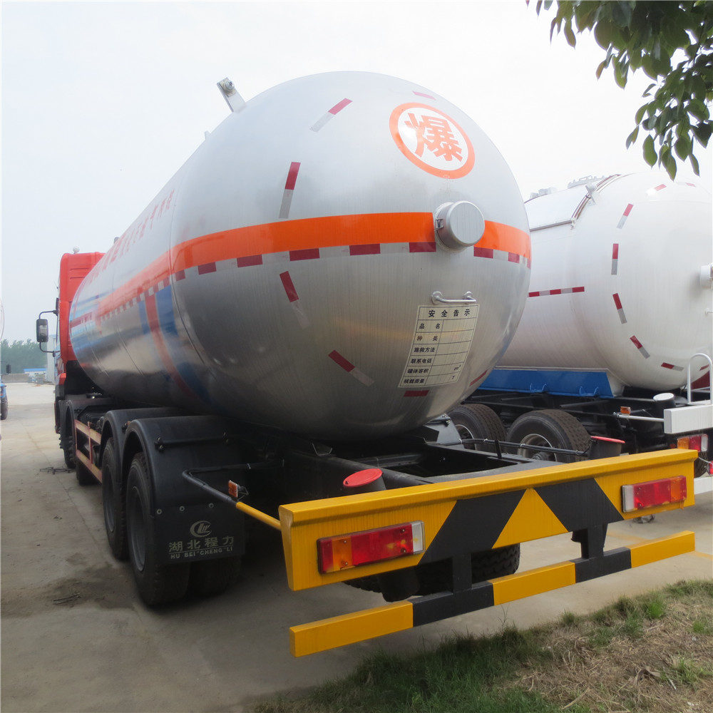 شاحنة غاز دونغفنغ غاز البترول المسال