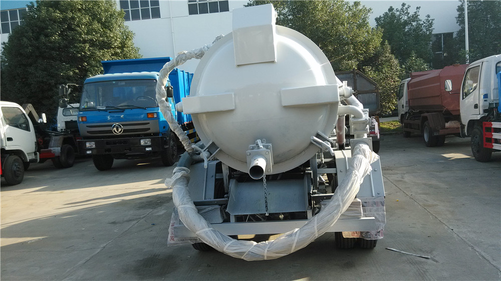 Camión de succión de aguas residuales de 3 cbm