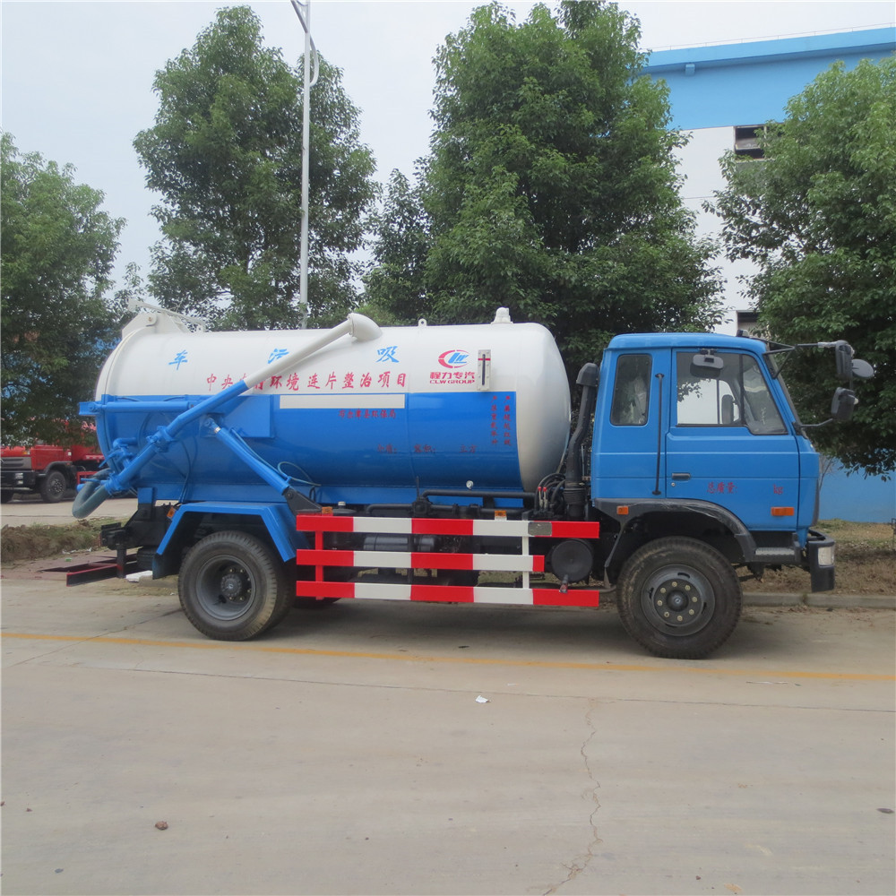 Camion-citerne d'eaux usées Dongfeng 10 CBM