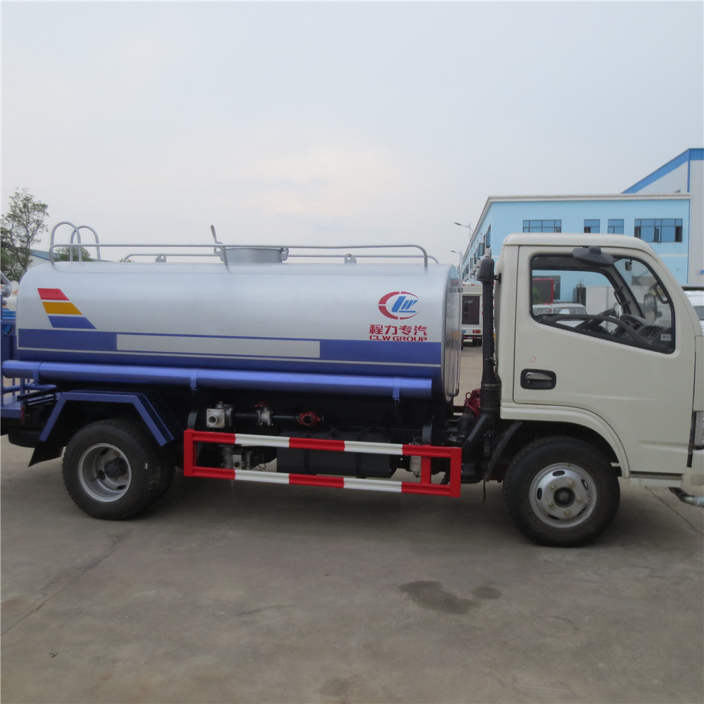 dongfeng 4000 liters water tank truck