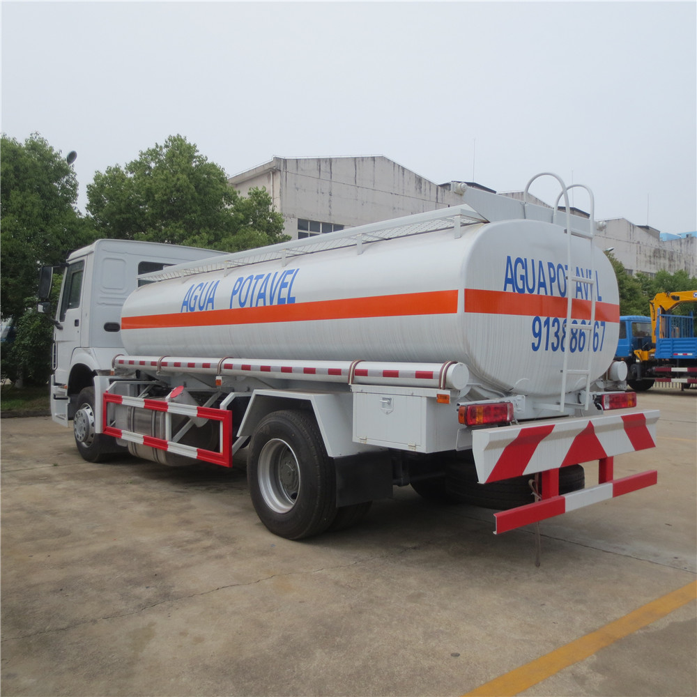 howo 10 cbm water truck