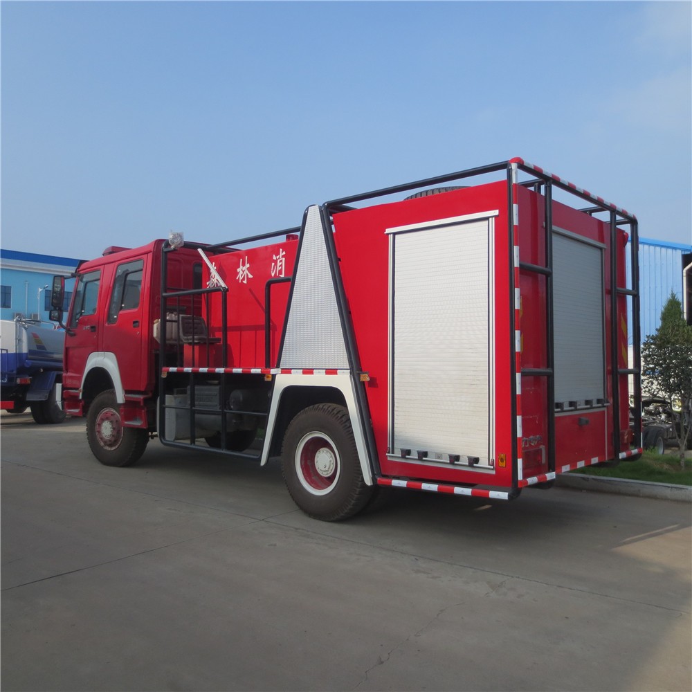 Китай Лесная пожарная машина Howo 8 м3, производитель