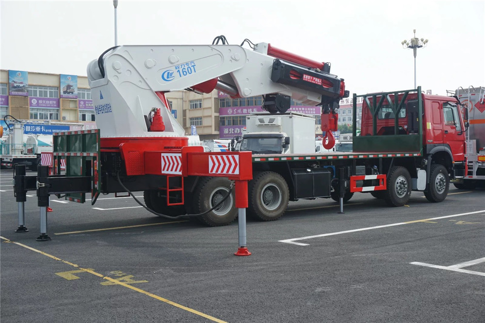 Howo truck crane 50 ton