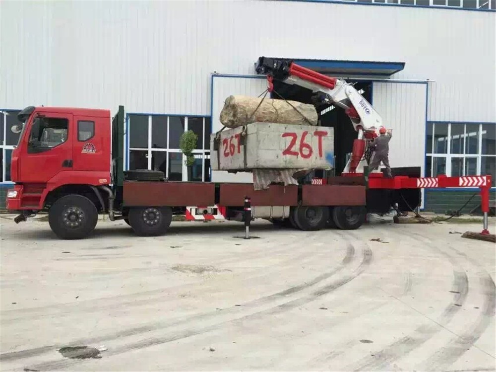 Китай Автокран Dongfeng 25 тонн, производитель