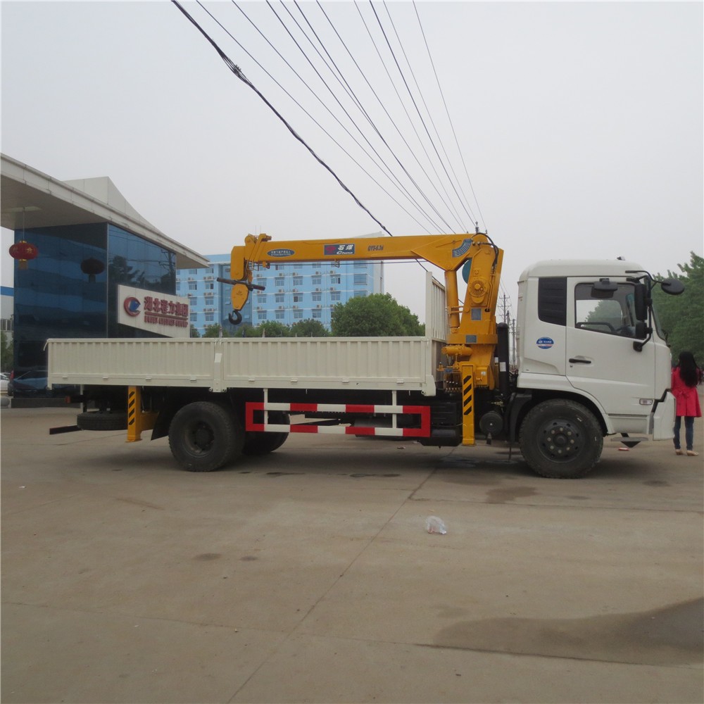 Китай 8-тонный автокран Dongfeng, производитель