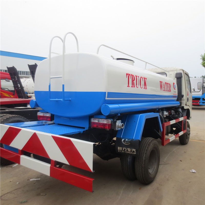 Dongfeng 4*4 Water Tank Truck 3000 Liter