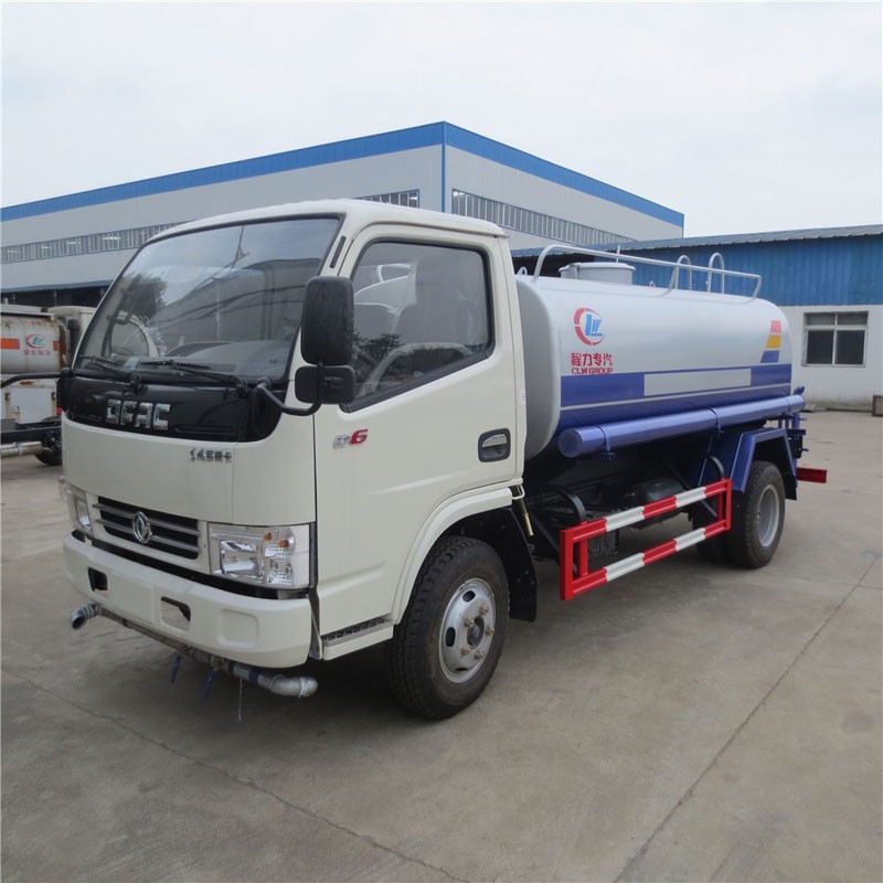 Dongfeng 4000 Liters Water Tank Truck