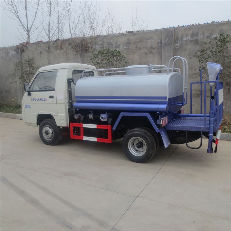 Китай Мини-цистерна для воды Forland 4 * 2, производитель