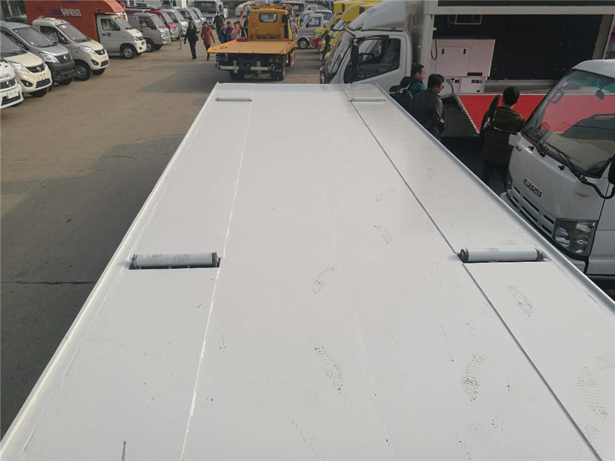 30 ton underlift tow truck
