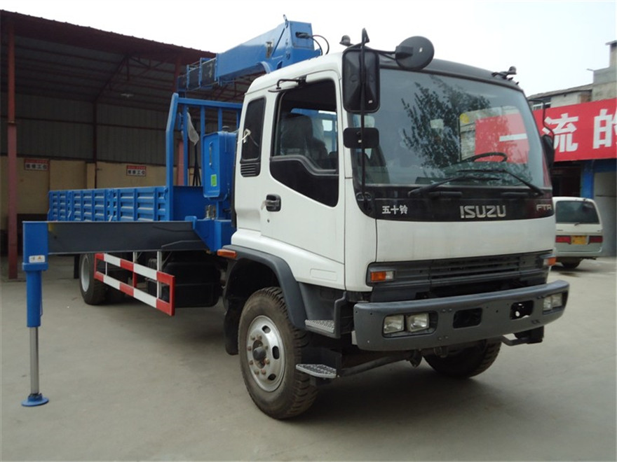 (Qingling) Isuzu truck with crane