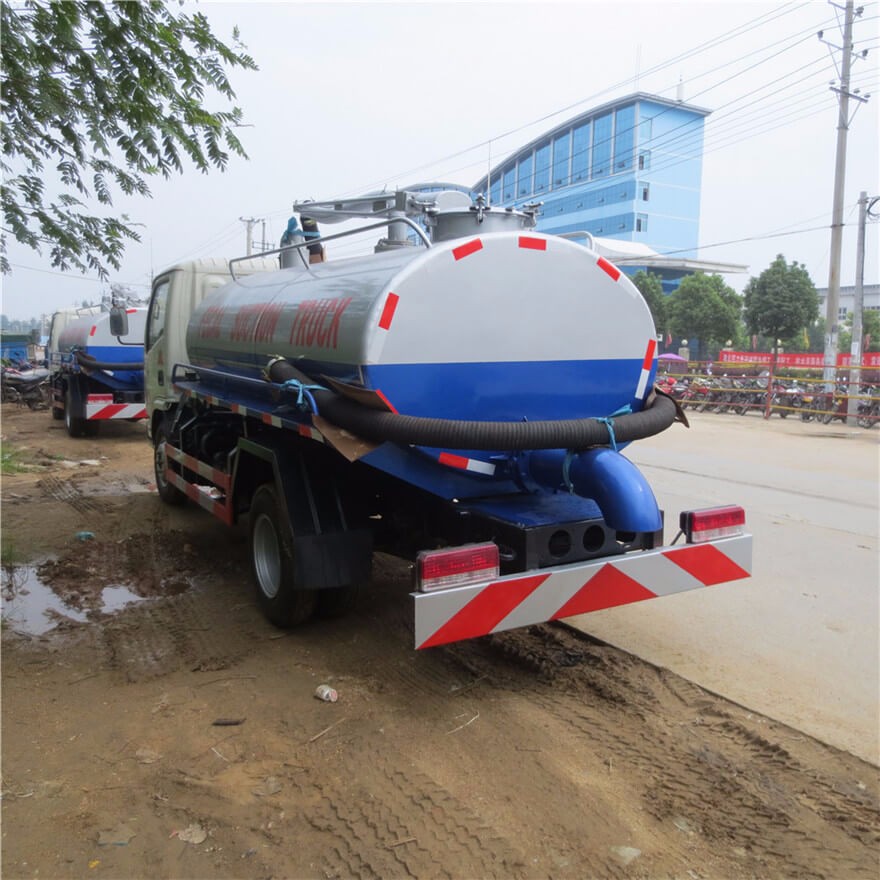 Китай Насосная цистерна для септических резервуаров Dongfeng 4 м3, производитель