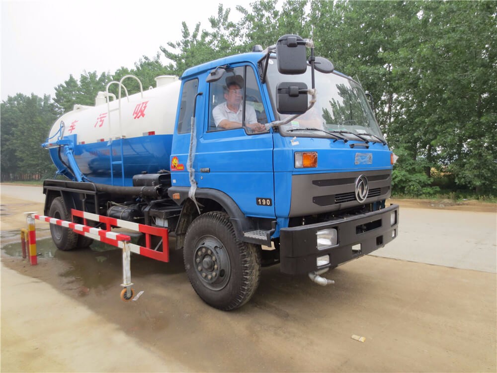 Китай 6-колесный вакуумный бак для сточных вод 10 м3, производитель