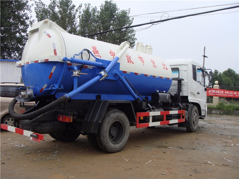 Китай 4 * 2 10 M3 всасывающая машина для сточных вод, производитель