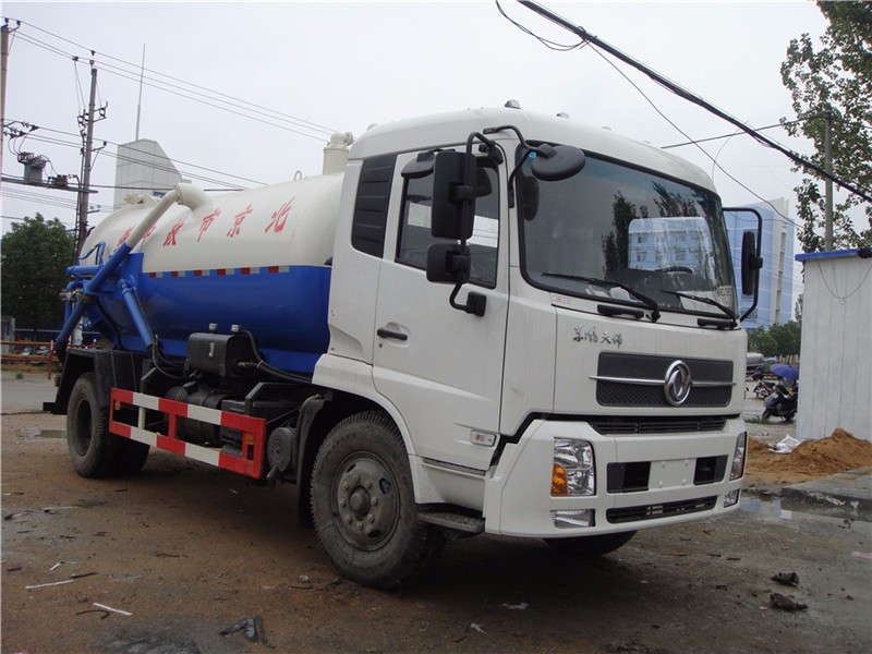 Китай 4 * 2 10 M3 всасывающая машина для сточных вод, производитель