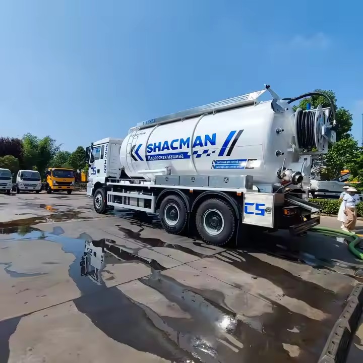 Shacman 12 wheel sewage suction truck