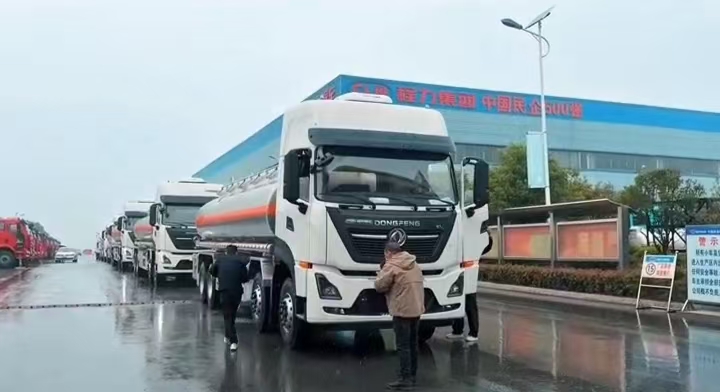 동풍 알루미늄 합금 연료 탱크 트럭